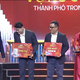 OPPO tiếp sức Thái Hồng Thiện lan tỏa tình yêu cải lương