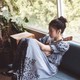 Tân binh Jo Seung-hee lưu giữ "những ngày cuối hạ" qua ống kính Kim Young-jun