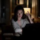 Anne Hathaway bước vào thế giới "giật gân tâm lý" của Verity